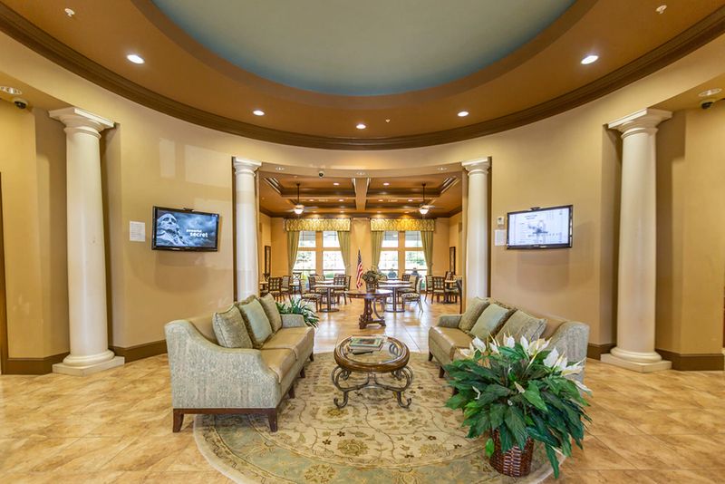 Luxury Apartment Buda Buda Apartment for Rent Huntington Senior at Buda